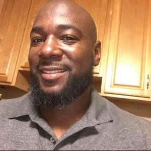 Meet your Posher, Derrick